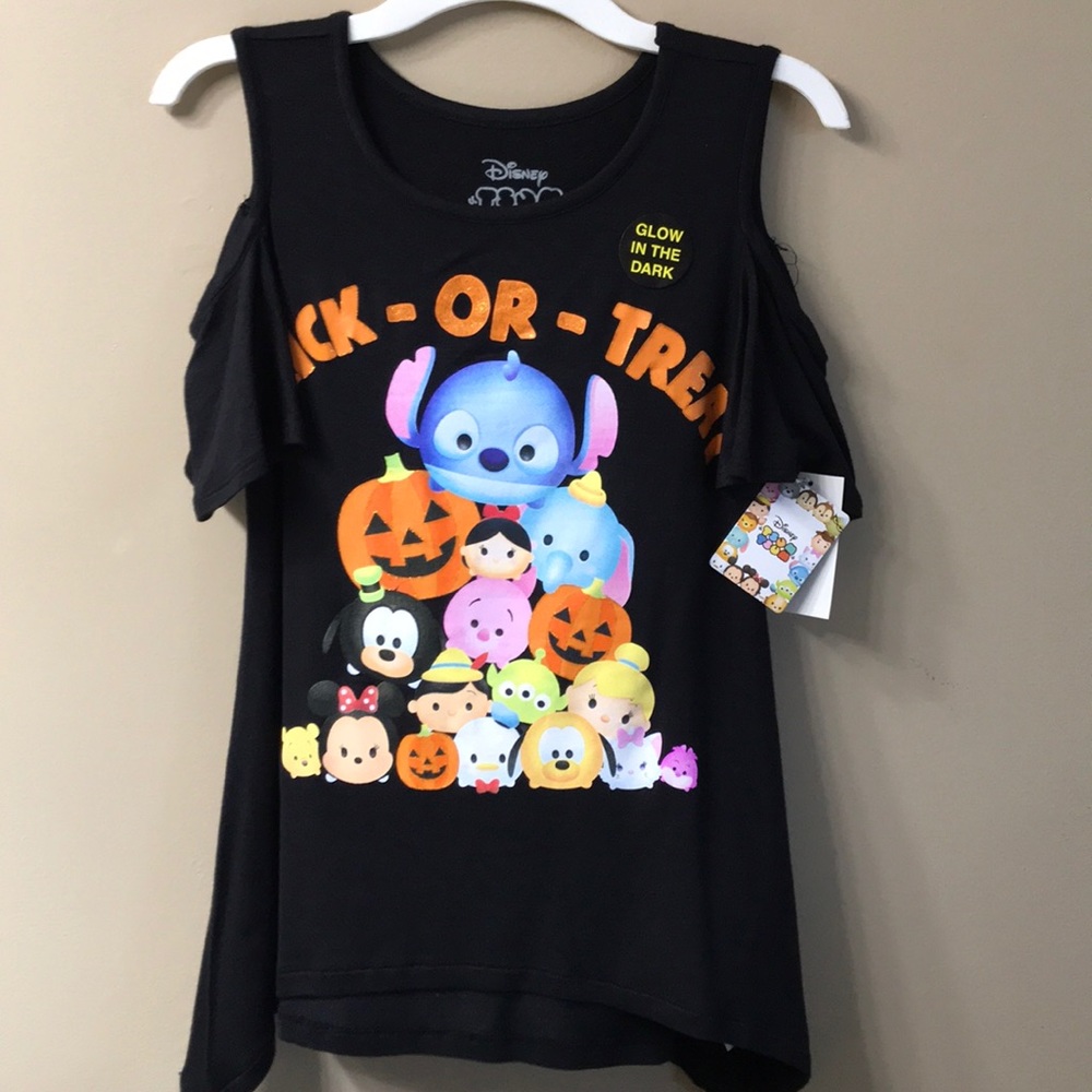 NWT Glow I’m the dark Disney Tsum Tsum shirt